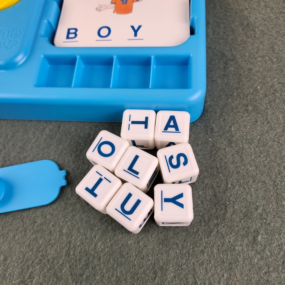 Boggle Jr. Letters Preschool Spelling Game Vintage 1992 Complete Parker Bros - Picture 2 of 7